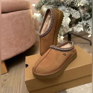 UGG Tasman, BRAND NEW, Women Size 8, Brand New in Original Box
